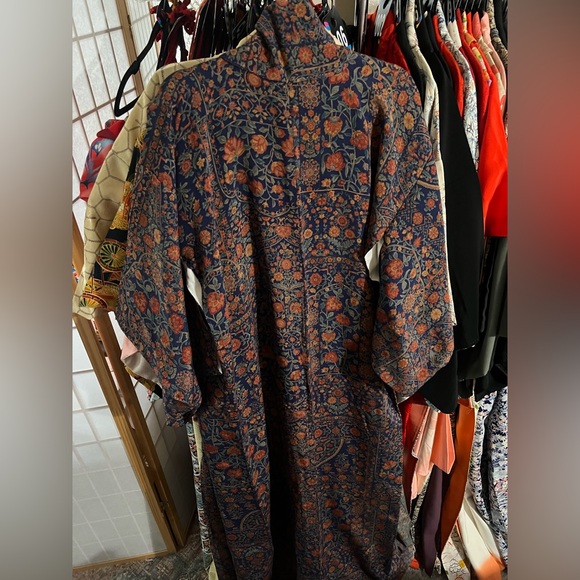 Kimono Robe #183 - Picture 2 of 2